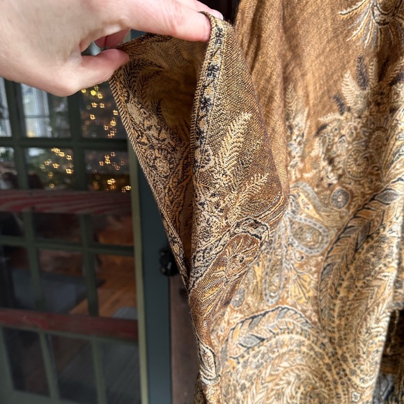 Ellemairco Handmade Kimono Shawl in Cumin - Picture 3 of 4